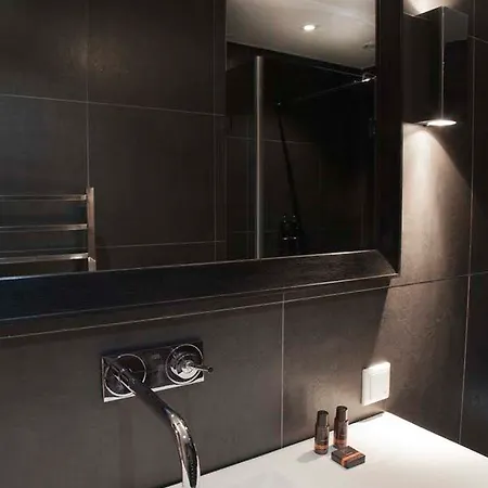 B-aparthotel Kennedy 3* La Haye